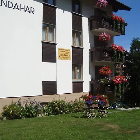 Haus Kandahar アパート *