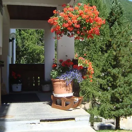 Haus Kandahar 萨斯费